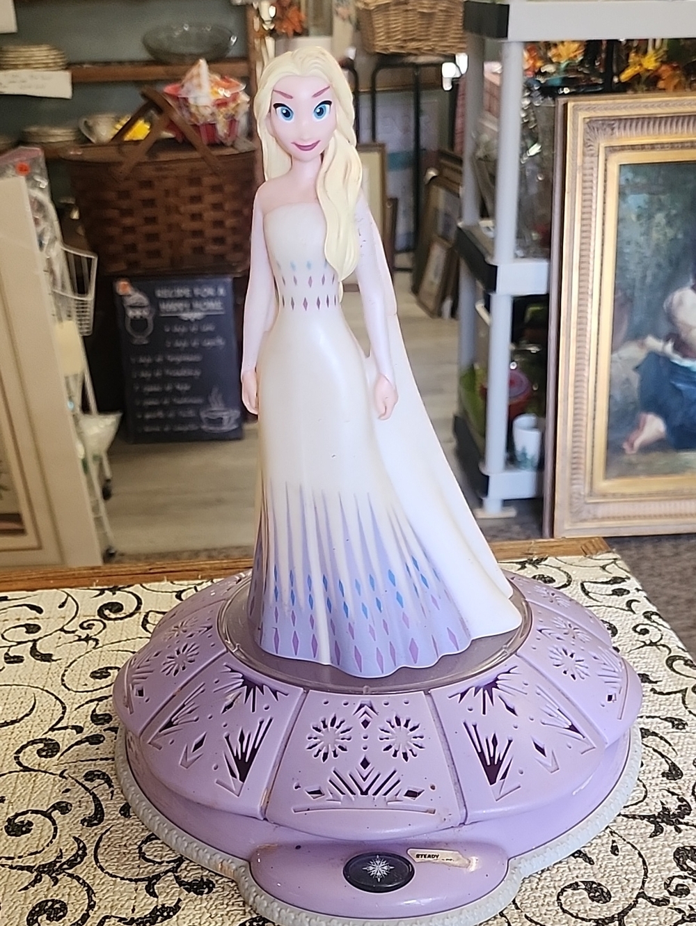 Elsa Frozen Uh Purple Night Light Figurine